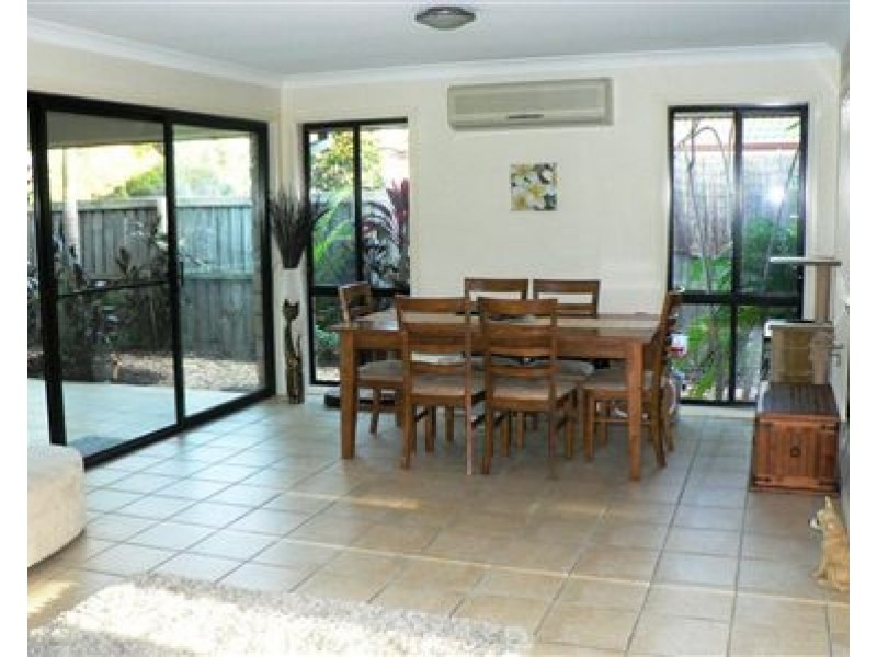 33 Grampion Circuit, North Lakes QLD 4509