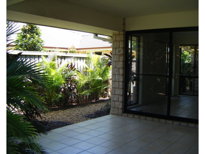 33 Grampion Circuit, North Lakes QLD 4509