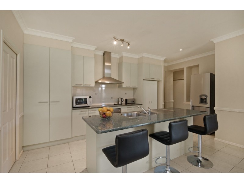 11 Wombat Parade, North Lakes QLD 4509