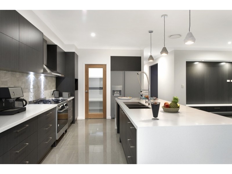 31 Hotham Close, North Lakes QLD 4509