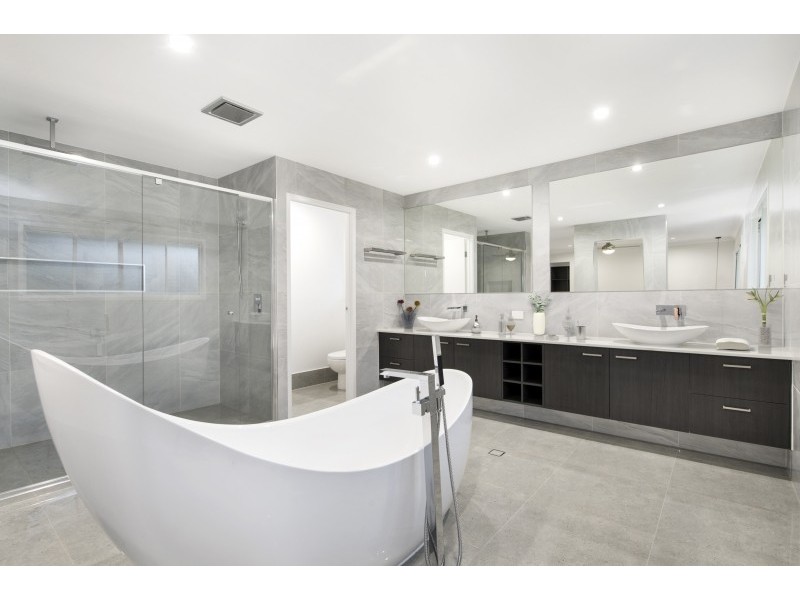 31 Hotham Close, North Lakes QLD 4509