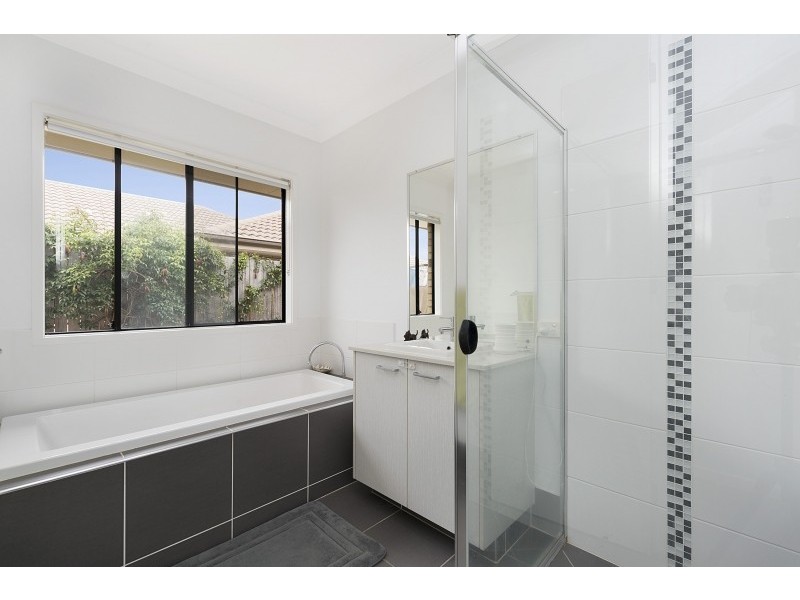 5 Suntrust Street, North Lakes QLD 4509