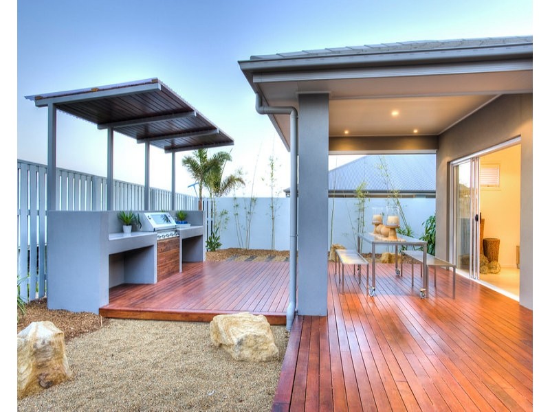 37 Forrestal Circuit, North Lakes QLD 4509