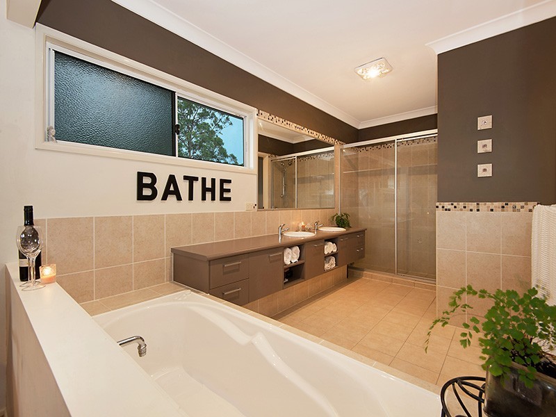 2 Pampling Court, North Lakes QLD 4509