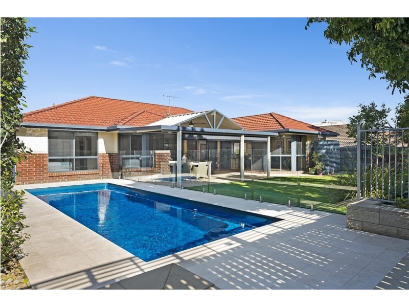 7 Cooksland Crescent, North Lakes QLD 4509