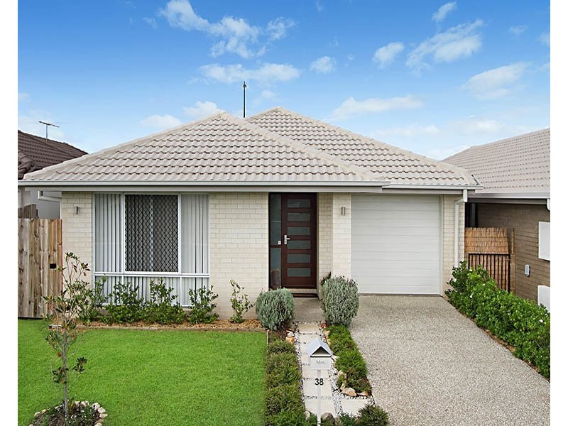 38 Livingstone Circuit, North Lakes QLD 4509