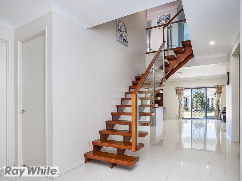 7 Dunes Crescent, North Lakes QLD 4509