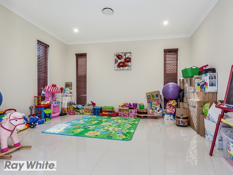 7 Dunes Crescent, North Lakes QLD 4509