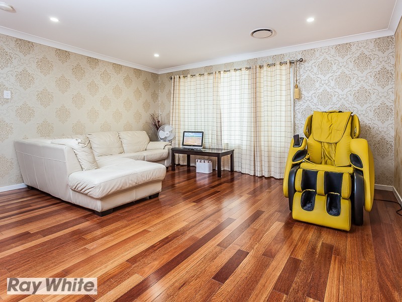 7 Dunes Crescent, North Lakes QLD 4509
