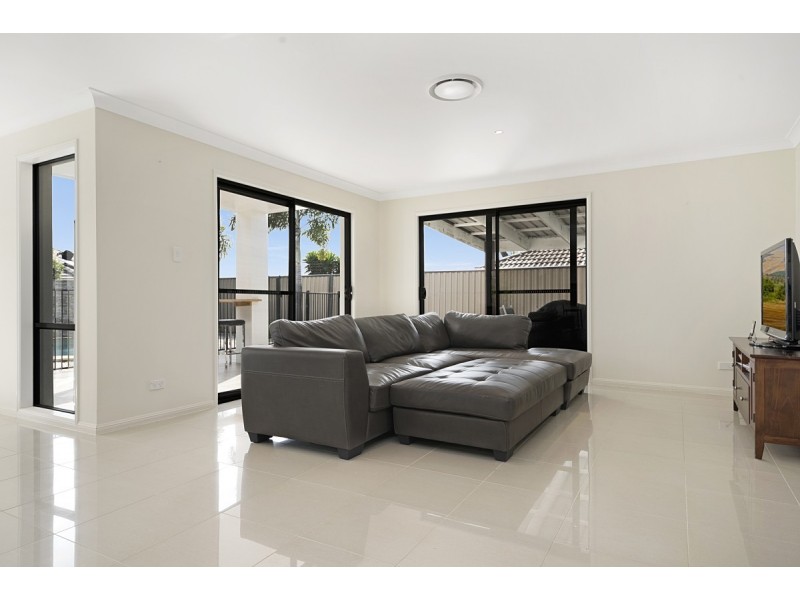 11 Denis Street, Murrumba Downs QLD 4503
