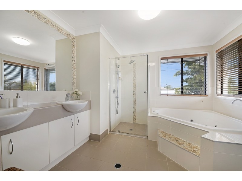 11 Denis Street, Murrumba Downs QLD 4503