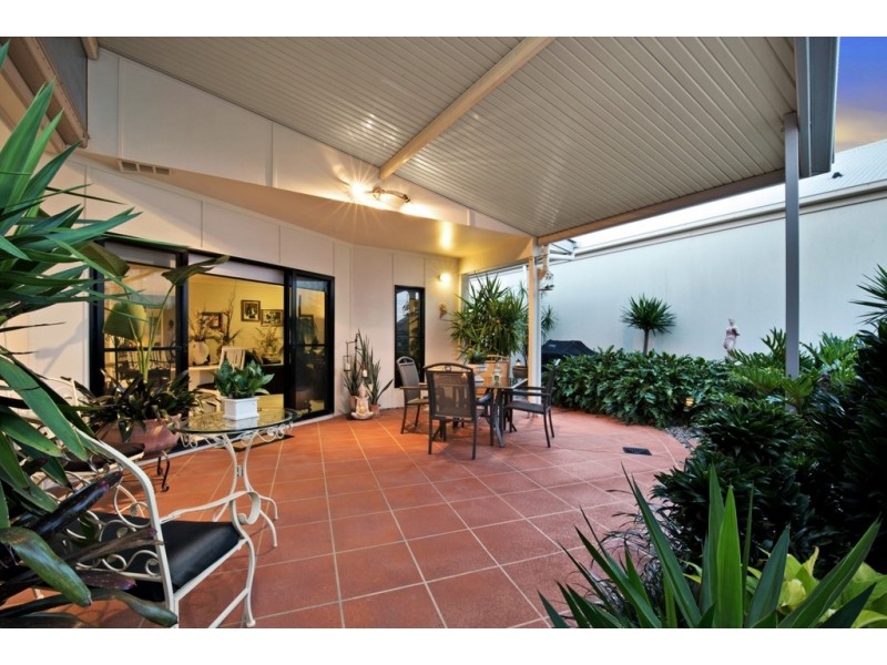 16 Pinnock Crescent, North Lakes QLD 4509