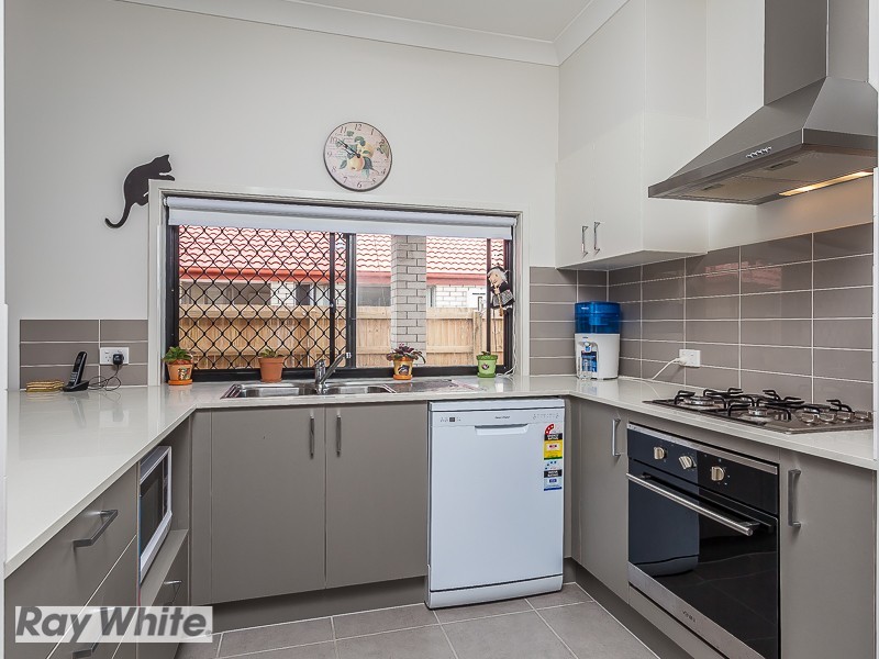 18 Wallarah Parade, North Lakes QLD 4509