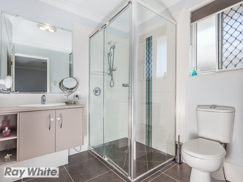 6 Nina Crescent, North Lakes QLD 4509