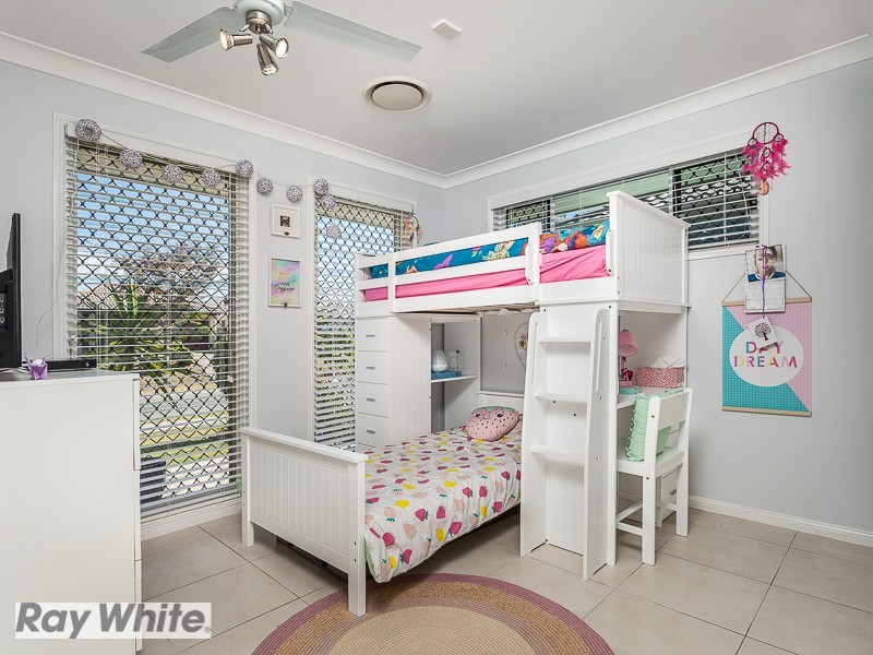 6 Nina Crescent, North Lakes QLD 4509