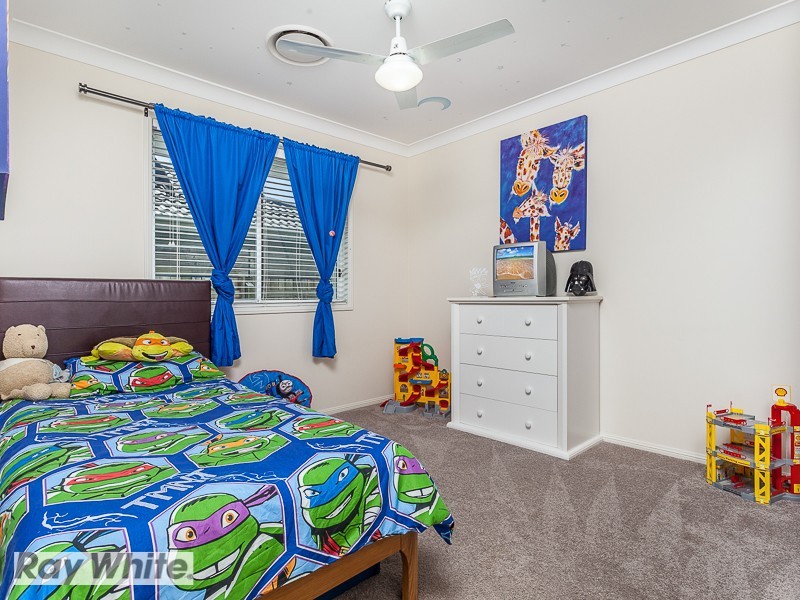 6 Nina Crescent, North Lakes QLD 4509