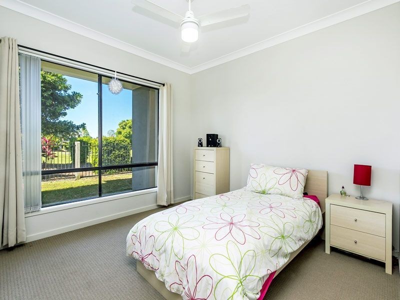 8 Moorhen Lane, North Lakes QLD 4509