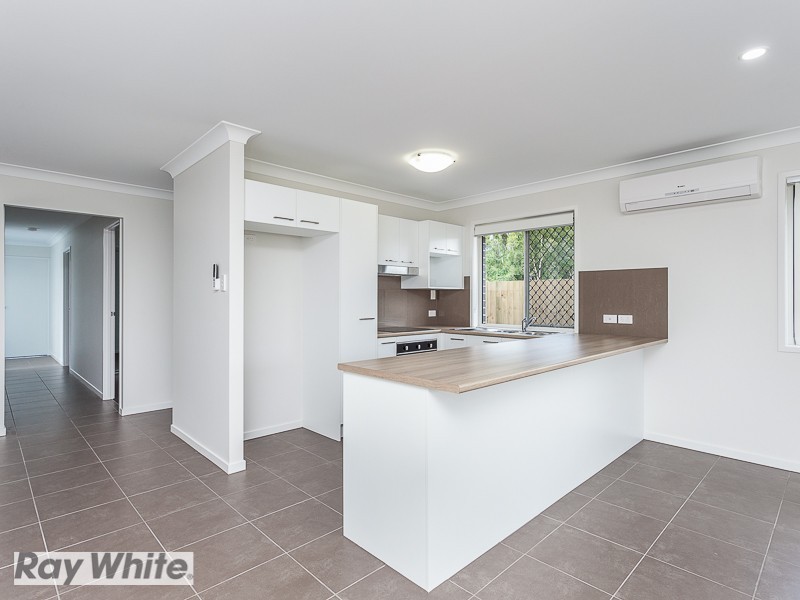 1/3 Celebration Crescent, Griffin QLD 4503