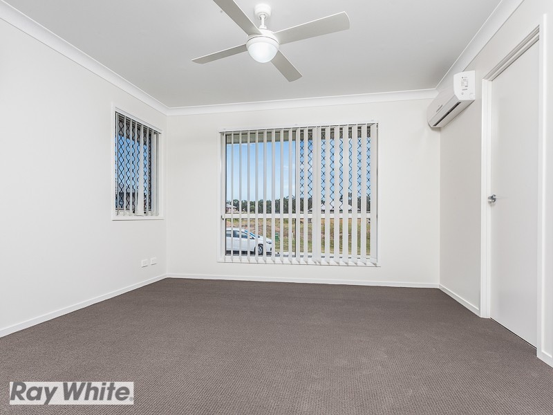 1/3 Celebration Crescent, Griffin QLD 4503