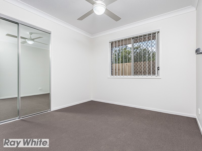 1/3 Celebration Crescent, Griffin QLD 4503