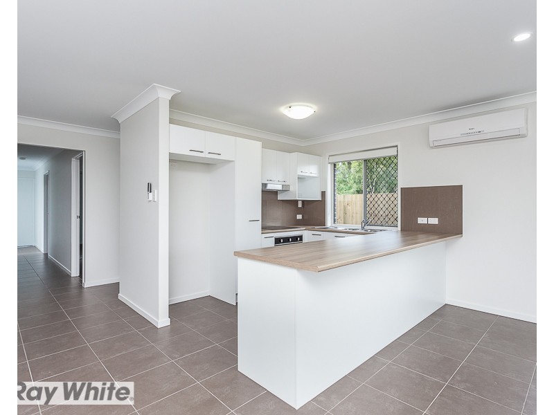 1/3 Celebration Crescent, Griffin QLD 4503