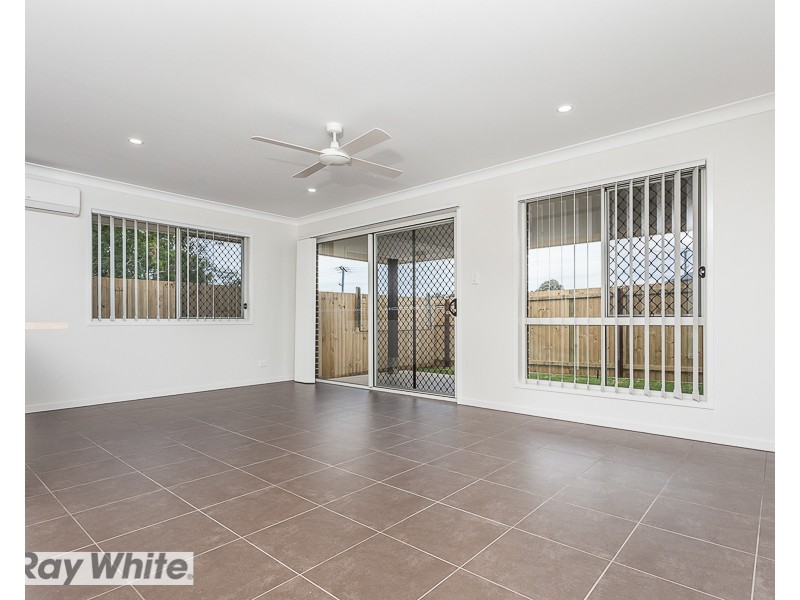 1/3 Celebration Crescent, Griffin QLD 4503