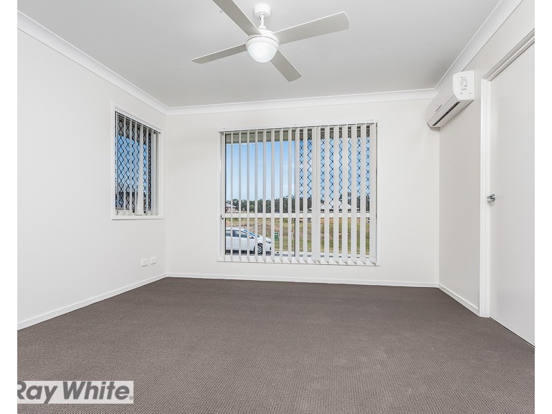 1/3 Celebration Crescent, Griffin QLD 4503