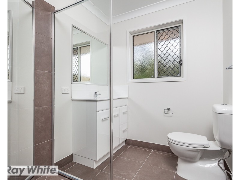 1/3 Celebration Crescent, Griffin QLD 4503