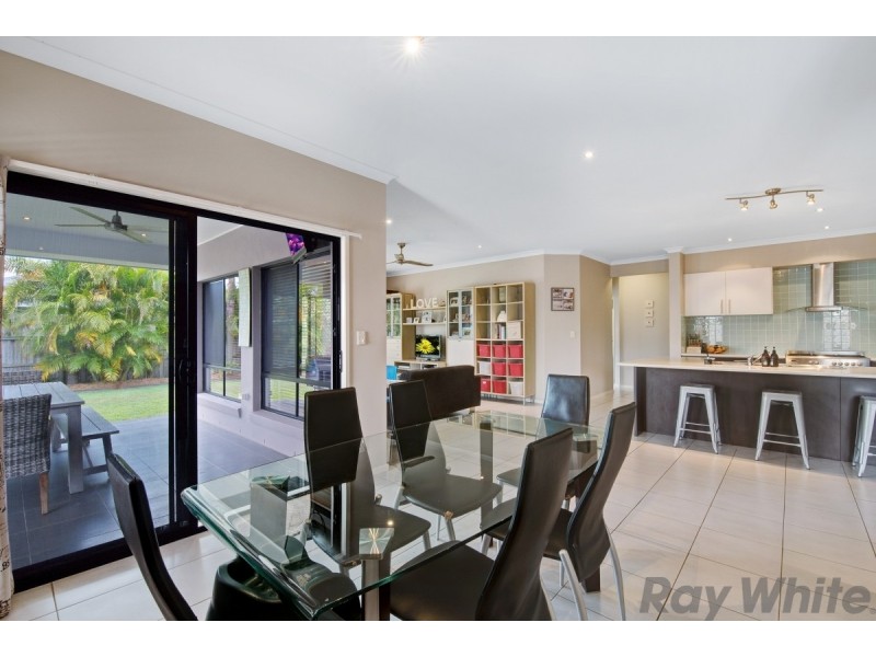 10 Kurrajong Circuit, North Lakes QLD 4509