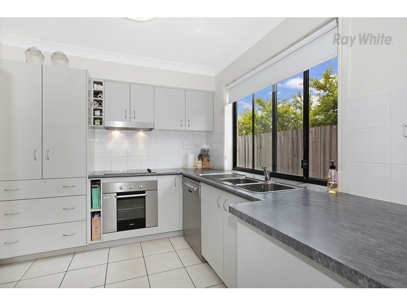 2/8 Emirates Street, North Lakes QLD 4509