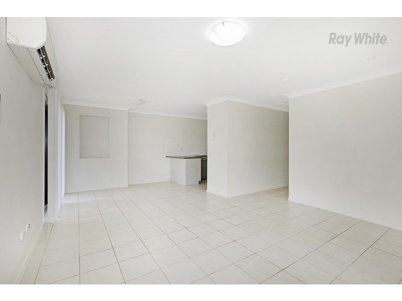 1/8 Emirates Street, North Lakes QLD 4509