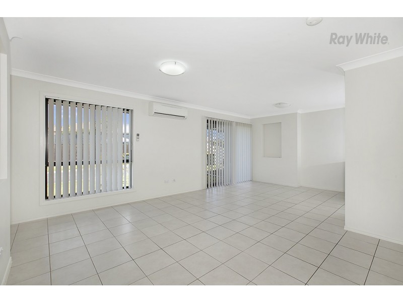 1/8 Emirates Street, North Lakes QLD 4509