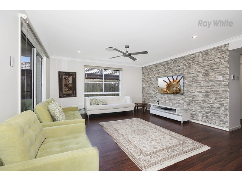14 Edmund Circuit, North Lakes QLD 4509