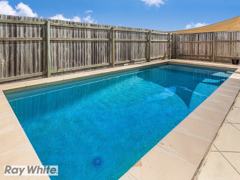 14 Rawlins Crescent, North Lakes QLD 4509