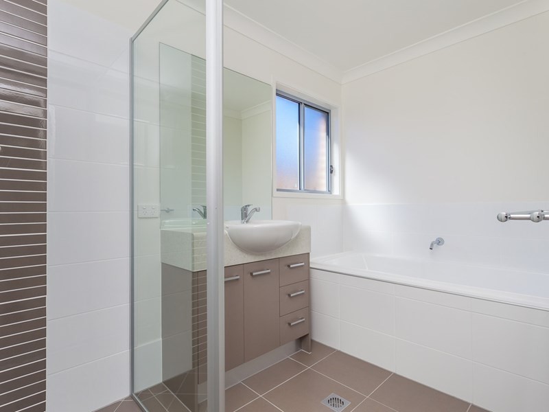 15 Stillwater Street, Mango Hill QLD 4509