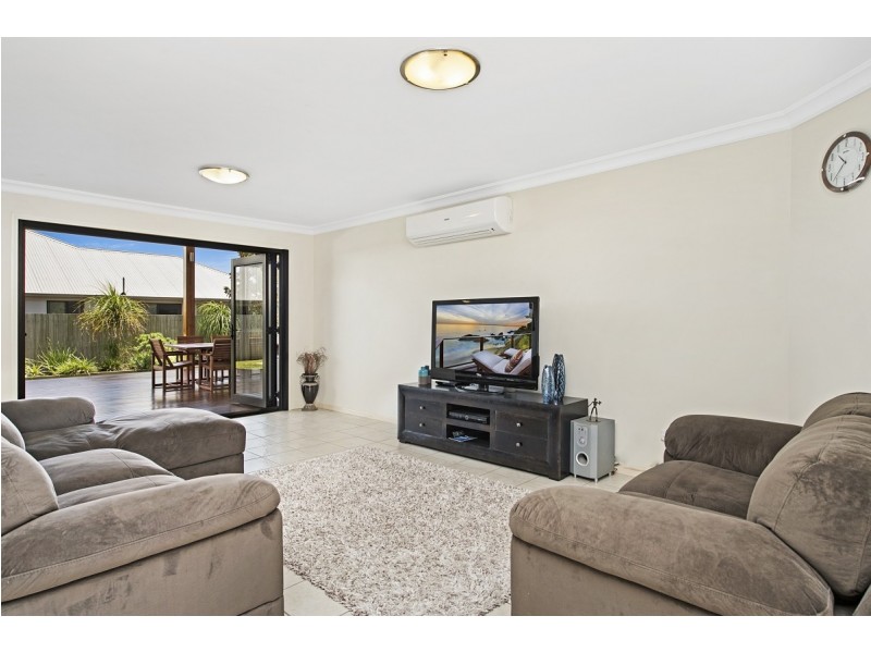 14 Turnstone Circuit, North Lakes QLD 4509