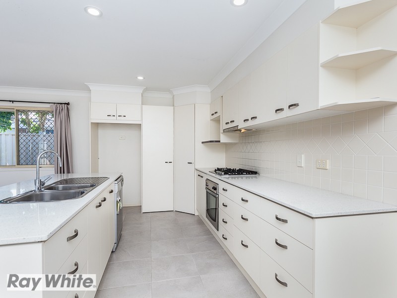 11 Northampton Court, Kallangur QLD 4503