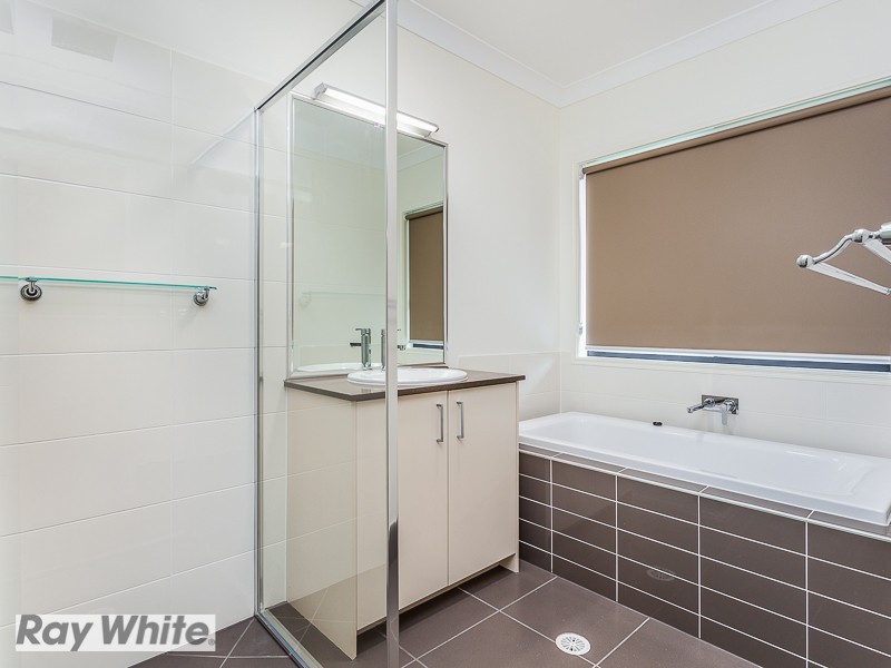 111 Campbell Drive, Mango Hill QLD 4509