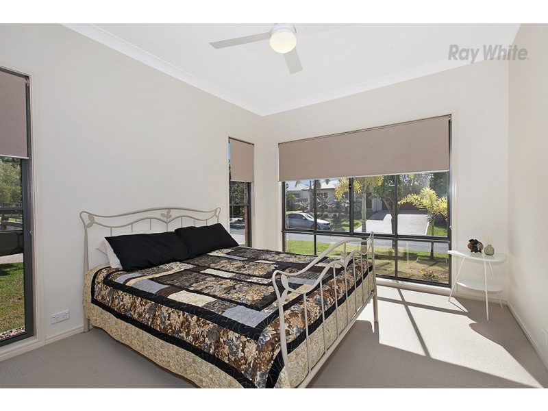 15 Elkhorn Court, North Lakes QLD 4509