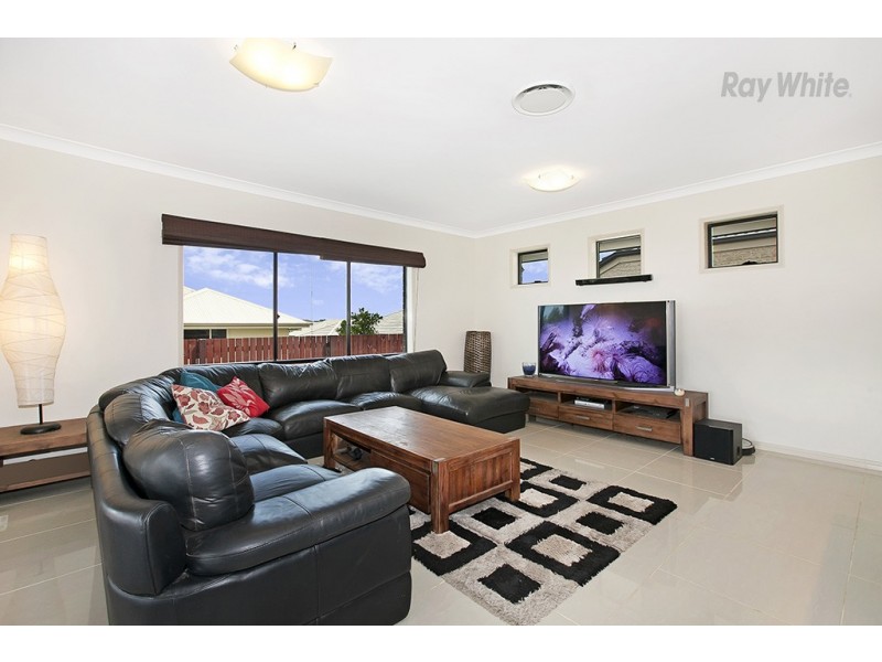 8 Hirsch Court, North Lakes QLD 4509
