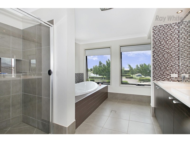8 Hirsch Court, North Lakes QLD 4509