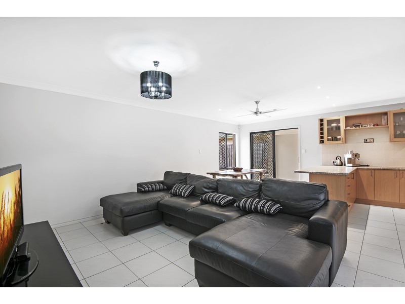 24 Denison Parade, North Lakes QLD 4509