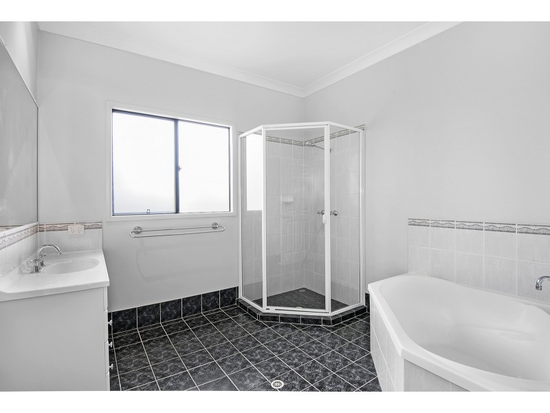 24 Denison Parade, North Lakes QLD 4509