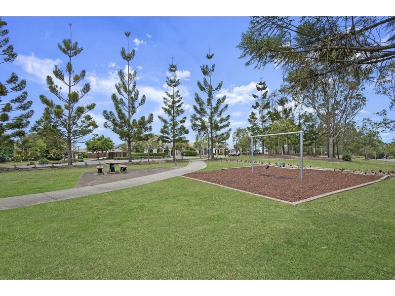 24 Denison Parade, North Lakes QLD 4509