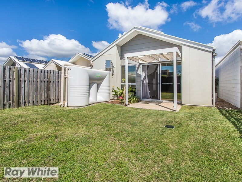 6 Brooklyn Close, North Lakes QLD 4509