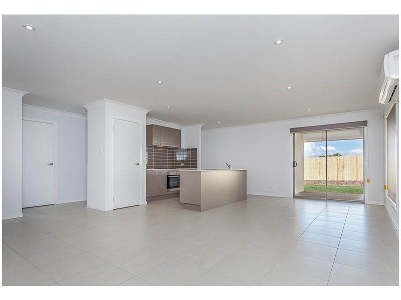 16 Paterson Street, North Lakes QLD 4509