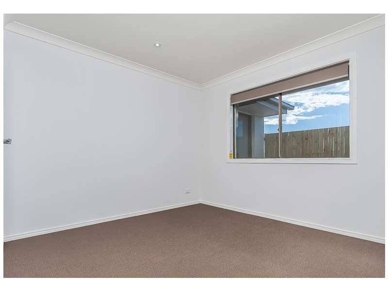 16 Paterson Street, North Lakes QLD 4509