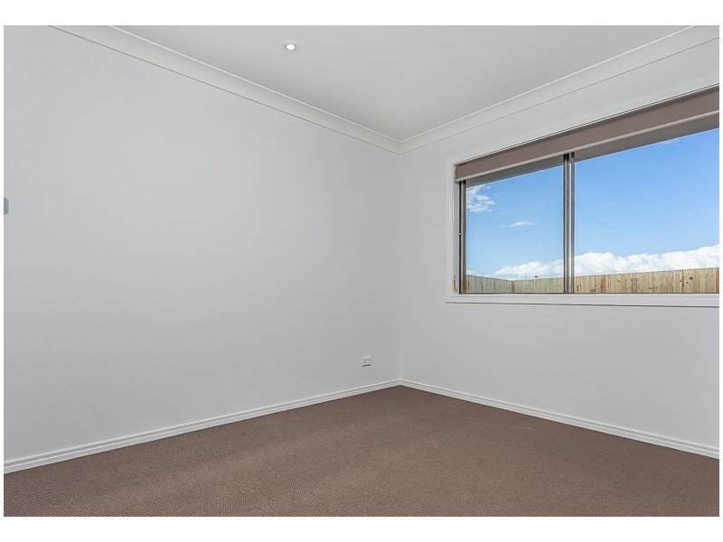 16 Paterson Street, North Lakes QLD 4509