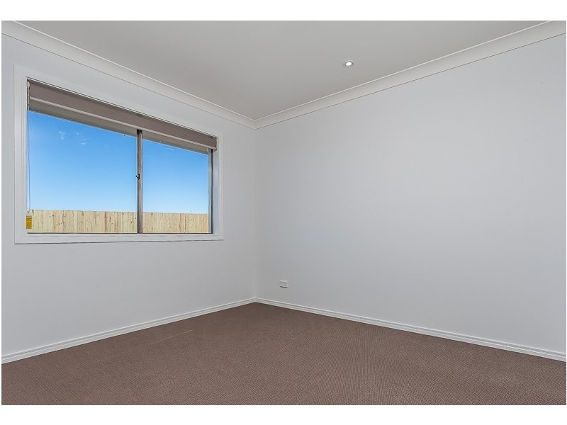 16 Paterson Street, North Lakes QLD 4509