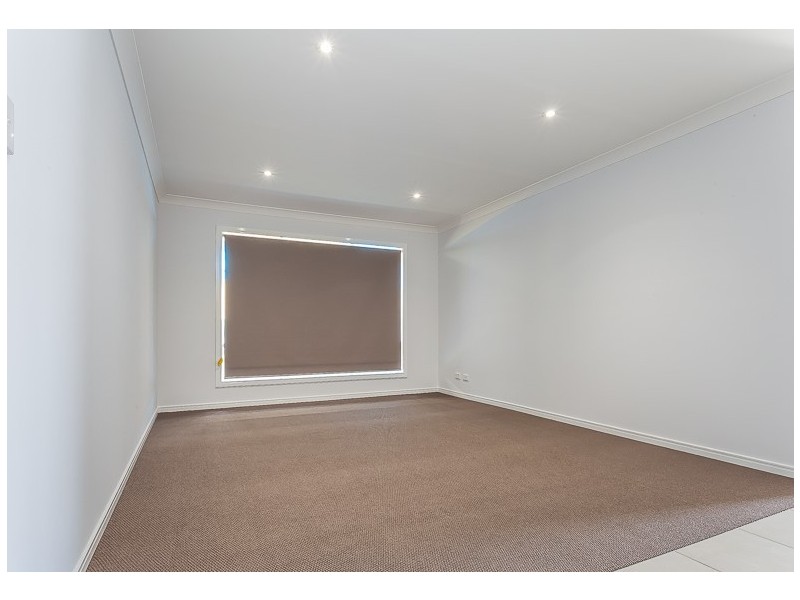 16 Paterson Street, North Lakes QLD 4509